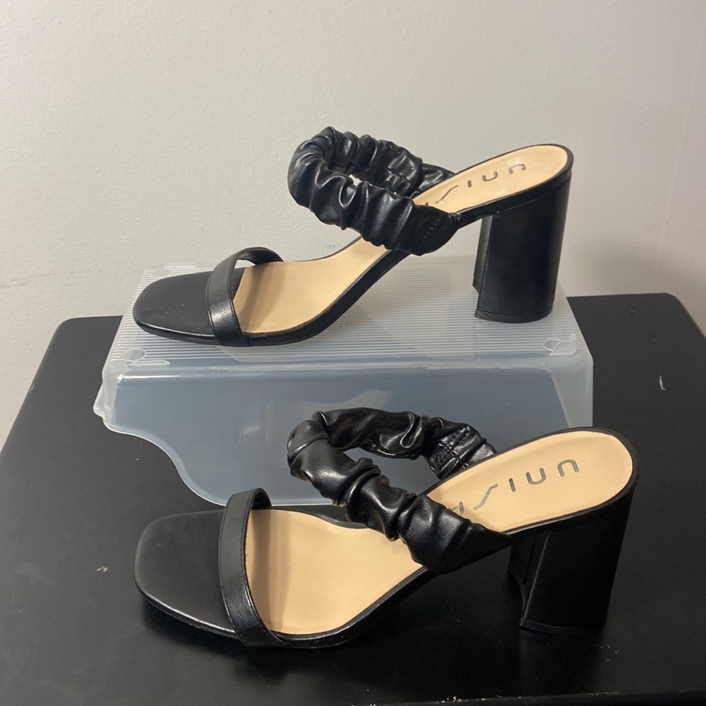 Unisa Square Toe/Block Heel - image 3